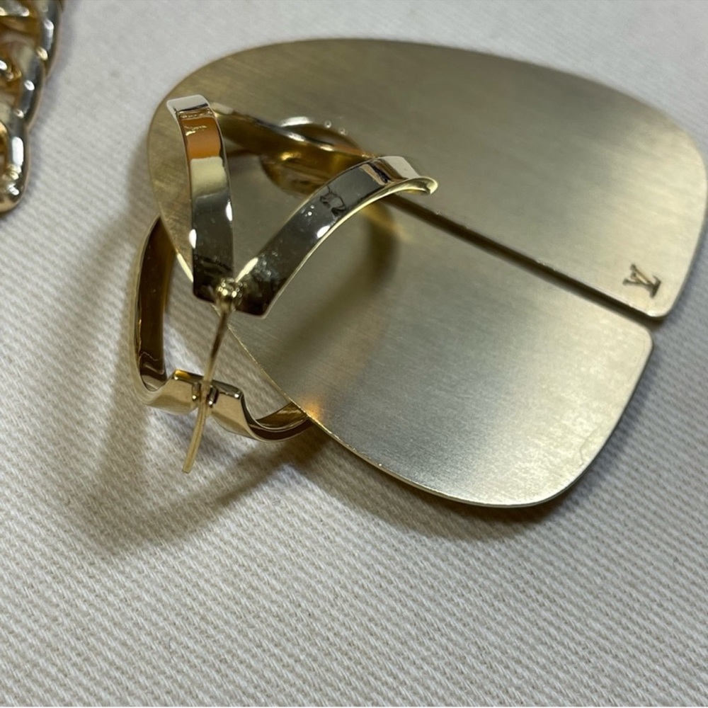 Louis Vuitton Architectural Leaf Single Earring by Nicolas Ghesquière - Picture 8 of 17